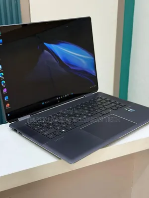 Photo - New Ordinateur Portable HP Spectre X360 16GB Intel Core I7 SSD 512GB