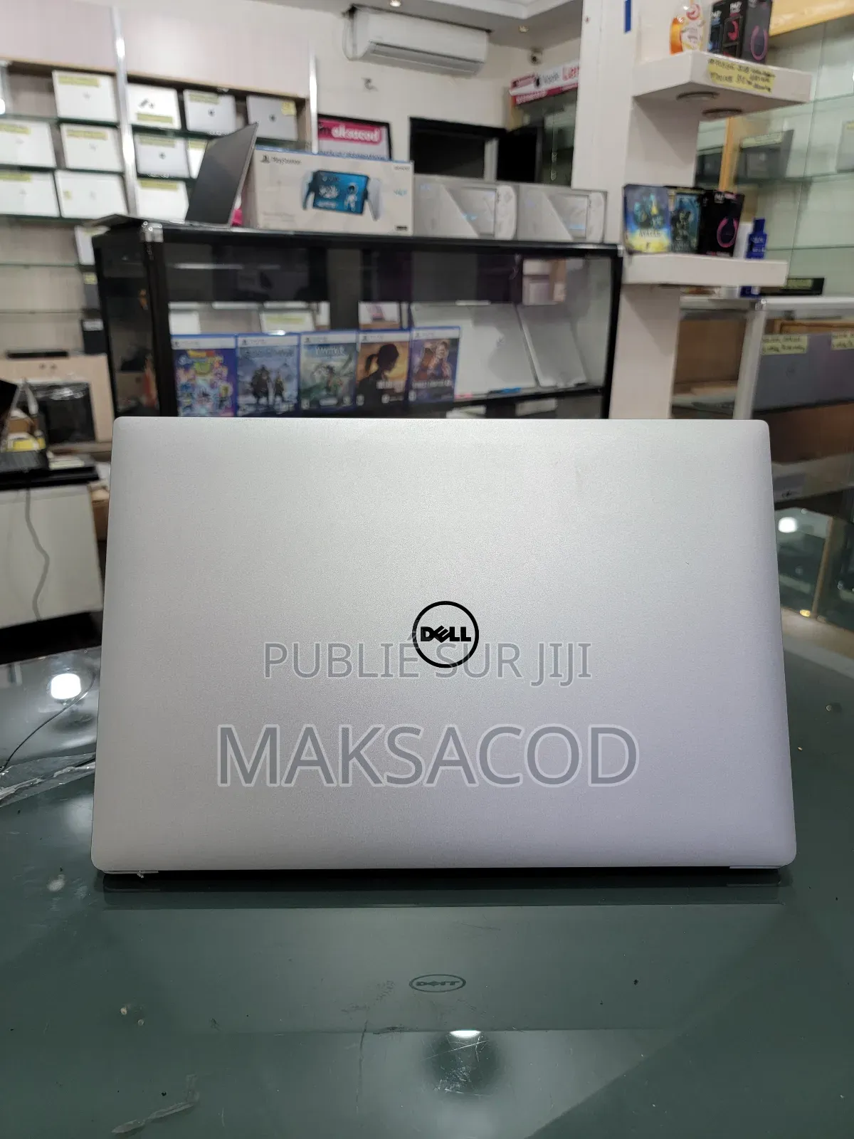 Ordinateur Portable Dell XPS 15 9560 16GB Intel Core I7 SSD 256GB