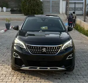 PEUGEOT 3008 2018 Noir Mat