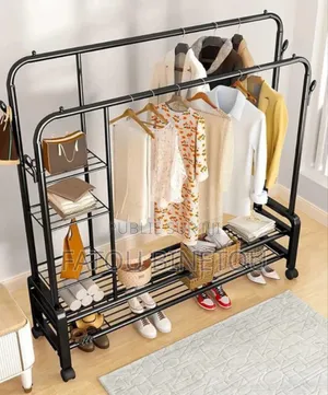 Penderie Habituellement Et Accessoires