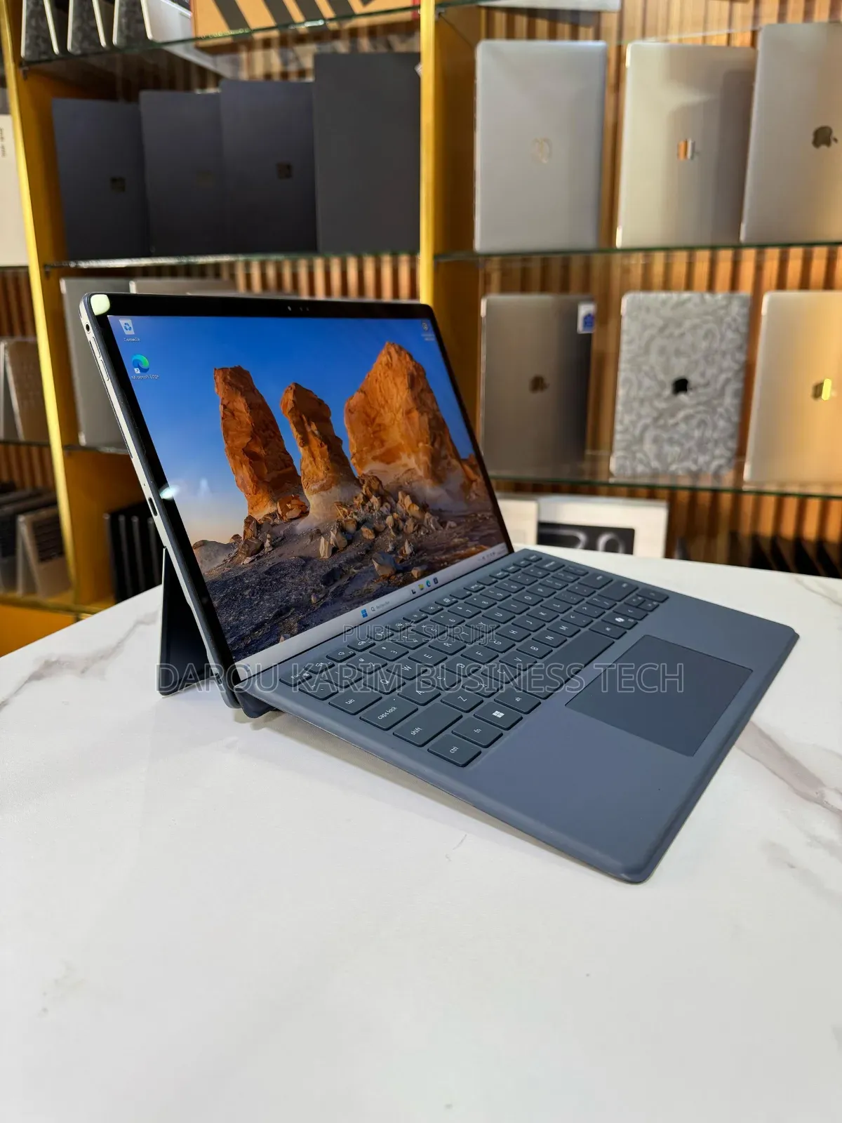 New Dell Latitude ST 16GB Intel Core Ultra 5 SSD 256GB