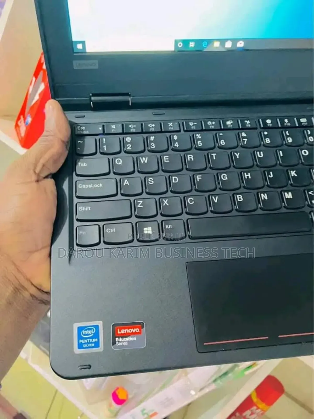 Ordinateur Portable Lenovo ThinkPad 11e 4GB Intel Celeron SSD 128GB