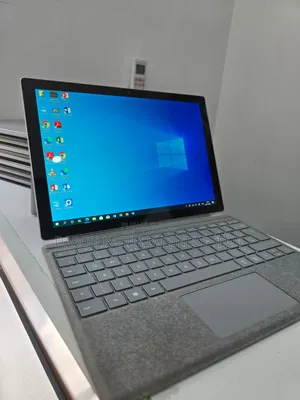 New Microsoft Surface Pro 4 8GB Intel Core I5 SSD 256GB