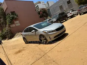 Photo - Kia Forte 2017 Gris