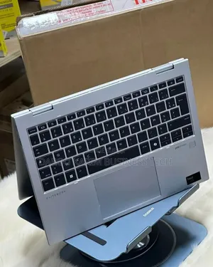 New HP EliteBook 830 16GB Intel Core Ultra 5 SSD 512GB