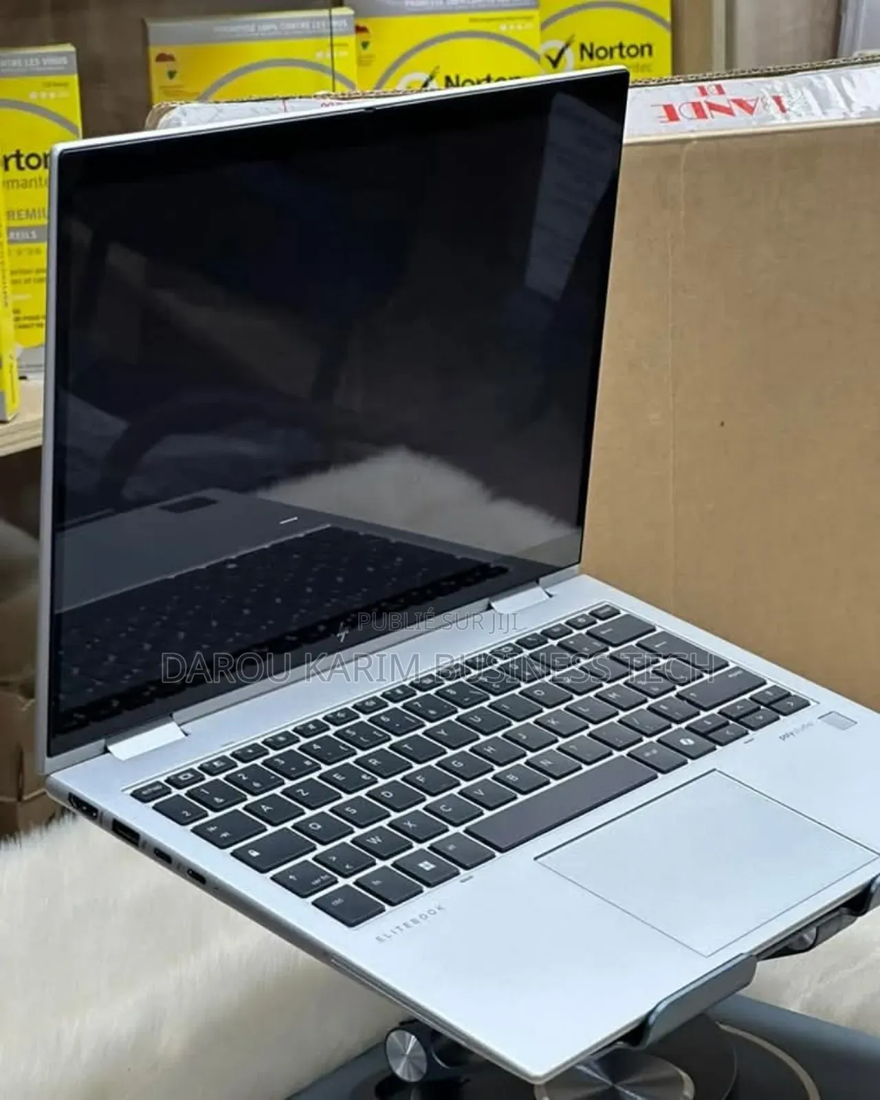 New HP EliteBook 830 16GB Intel Core Ultra 5 SSD 512GB