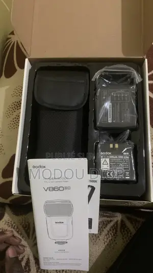 Flash Godox V860ii-C