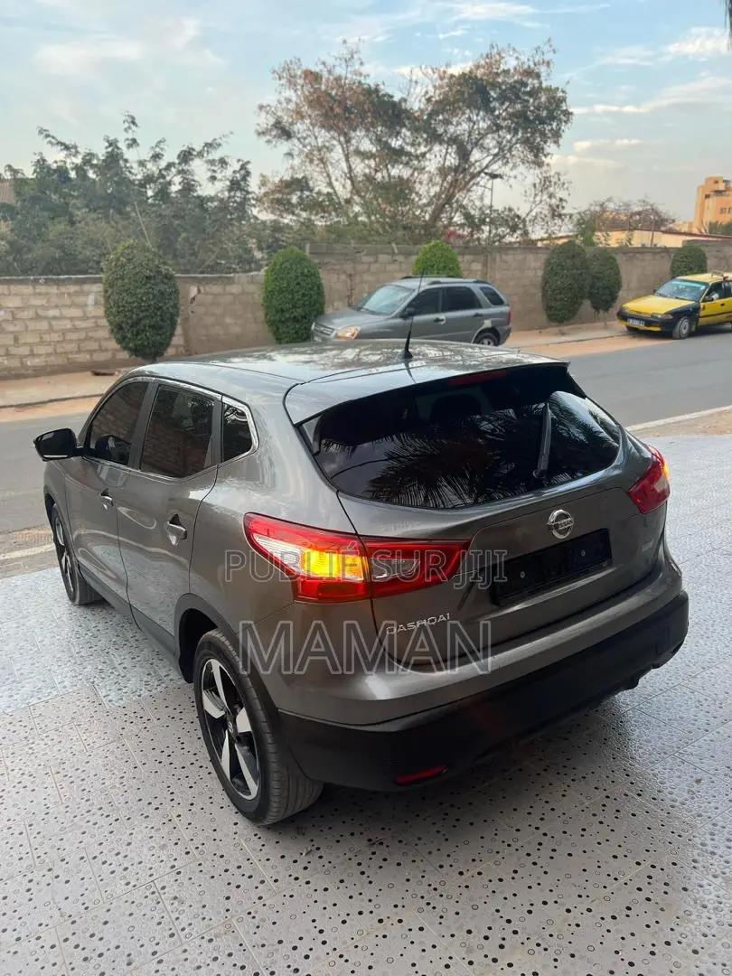 Nissan Qashqai 2016 Gris