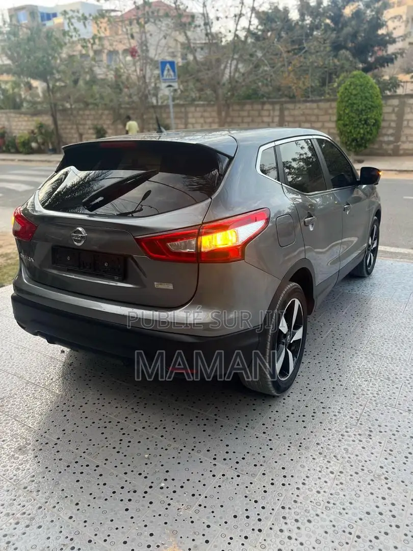 Nissan Qashqai 2016 Gris