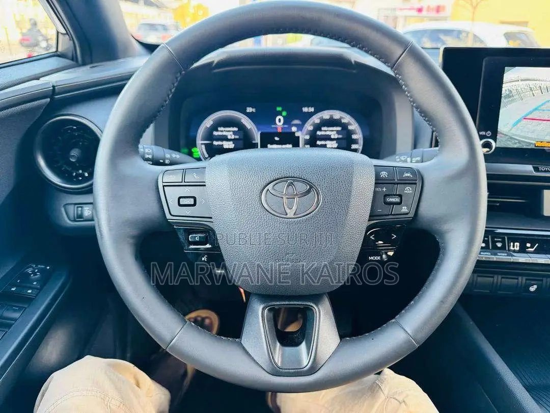 Toyota C-HR 2024 Noir
