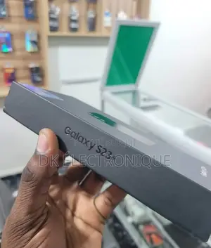 New Samsung Galaxy S23+ 256 GB Noir