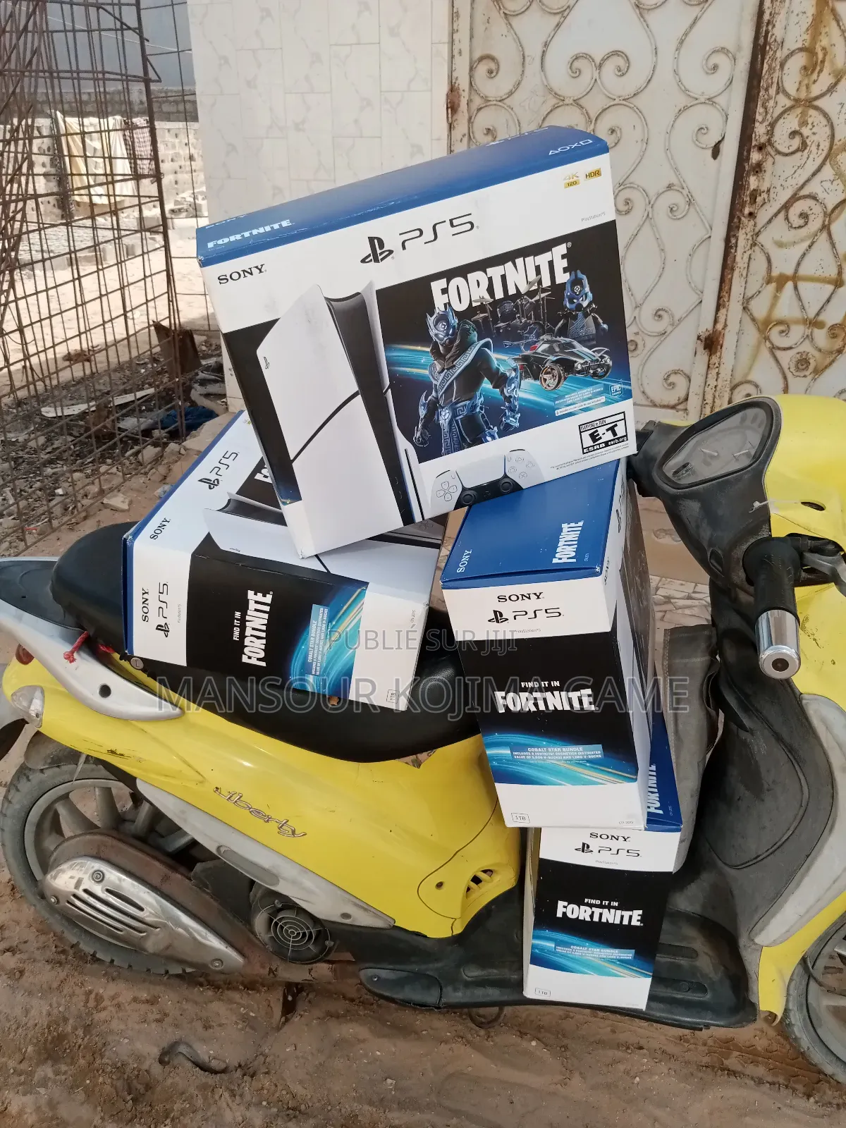 Play5 Neufs / Scllée Slim