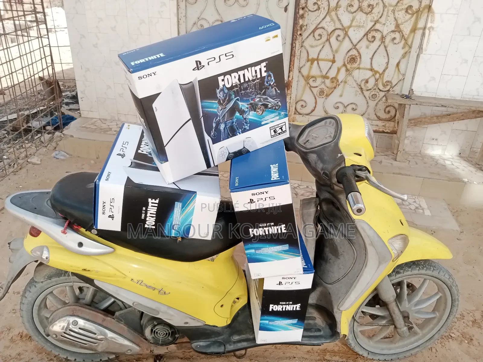 Play5 Neufs / Scllée Slim