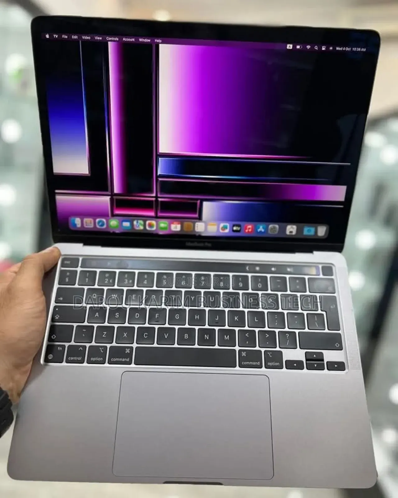 New Apple MacBook Pro 2022 M2 8GB Apple M2 SSD 256GB