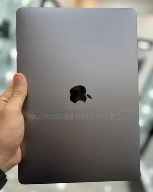 New Apple MacBook Pro 2022 M2 8GB Apple M2 SSD 256GB