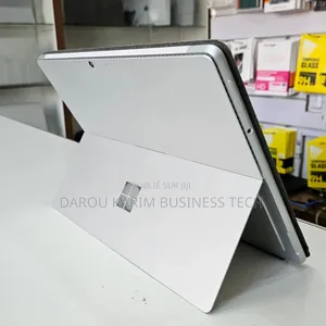 New Microsoft Surface Pro 8 16GB Intel Core I7 SSD 256GB
