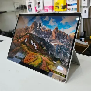 New Microsoft Surface Pro 8 16GB Intel Core I7 SSD 256GB