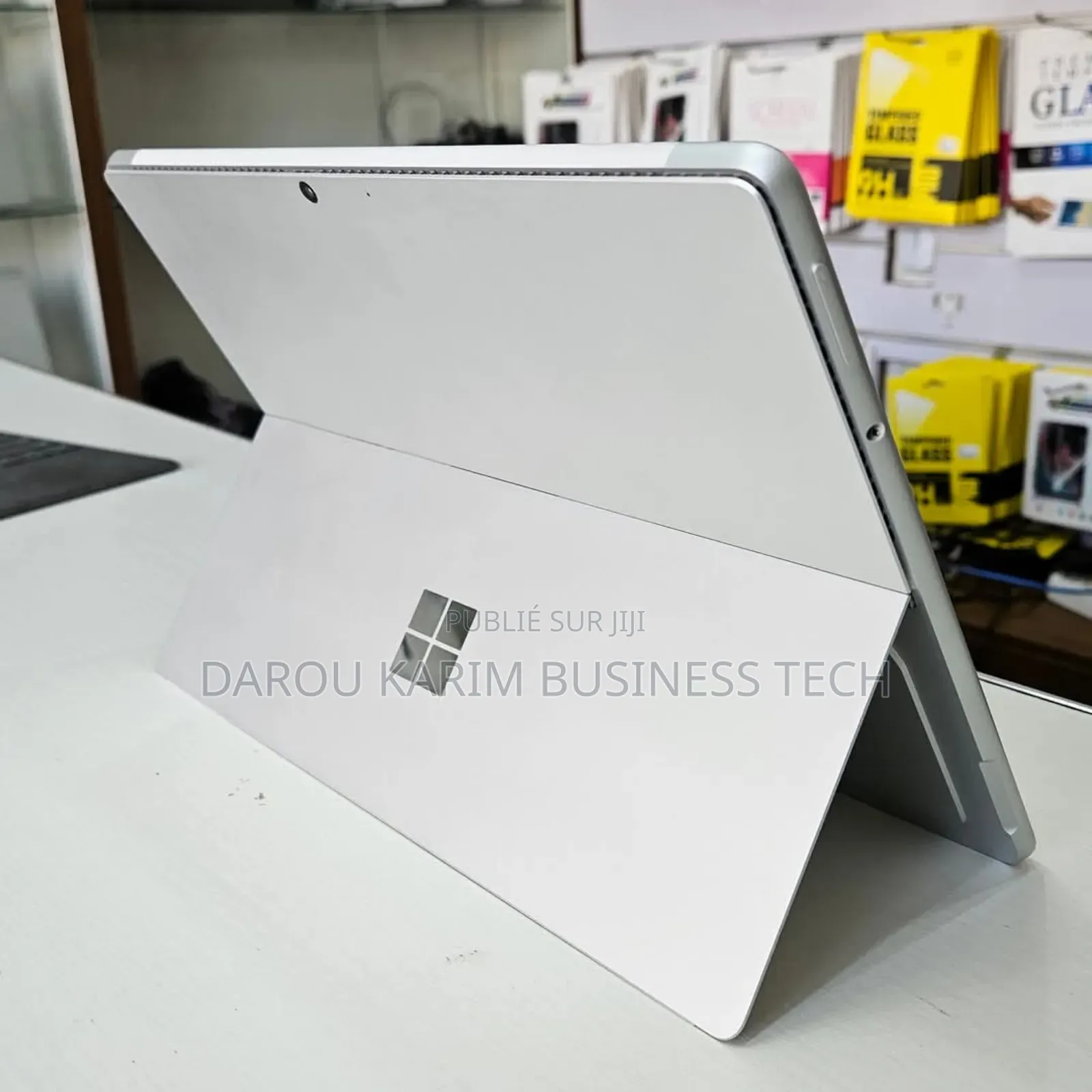 New Microsoft Surface Pro 8 16GB Intel Core I7 SSD 256GB