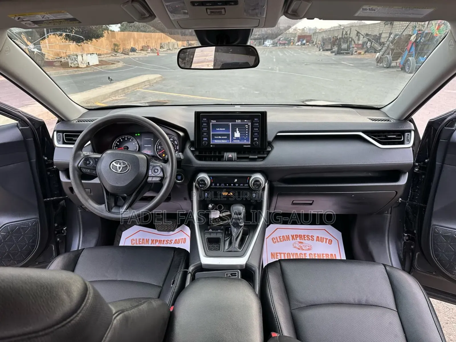 Toyota RAV4 XLE AWD 2020 Gris