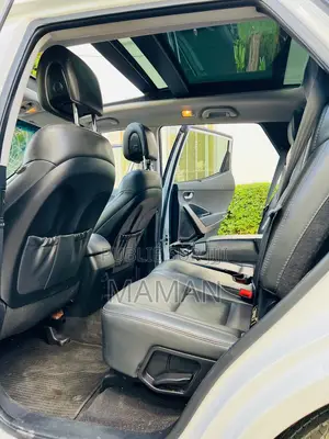 Photo - Hyundai Santa Fe 2018 Blanc