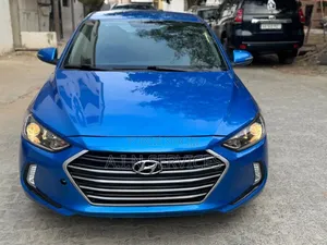 Photo - Hyundai Elantra 2017 Bleu