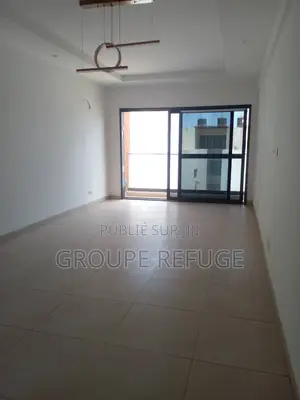 3chbre Appartement dans Groupe Refuge, Mermoz Sacré-Cœur à Louer