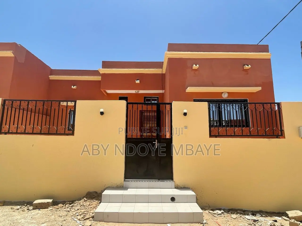 3chbre Villa dans Ndiakhirate En, Sangalkam à Vendre