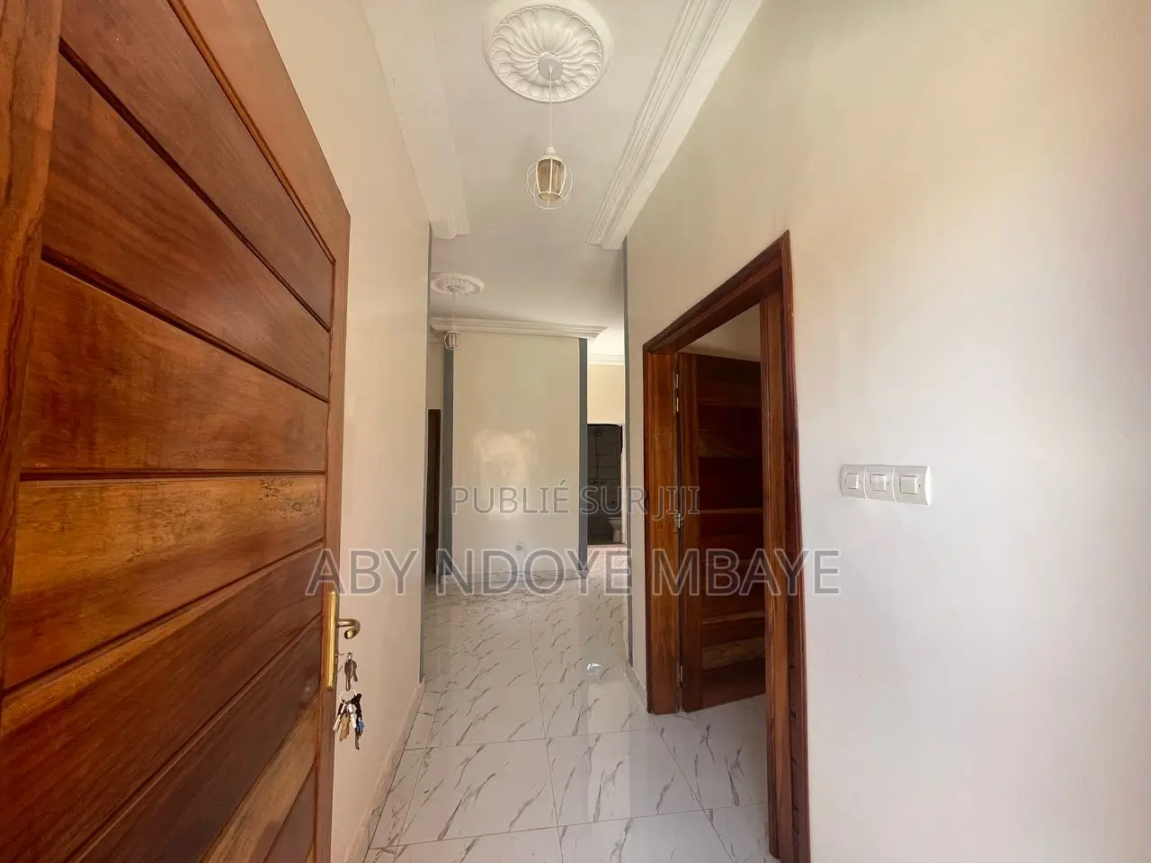 3chbre Villa dans Ndiakhirate En, Sangalkam à Vendre