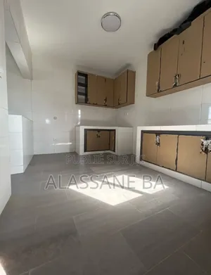 3chbre Appartement dans Ouakam à Louer