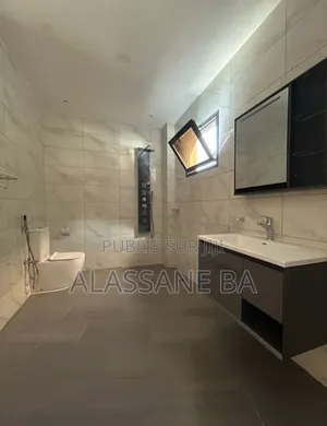 3chbre Appartement dans Ouakam à Louer