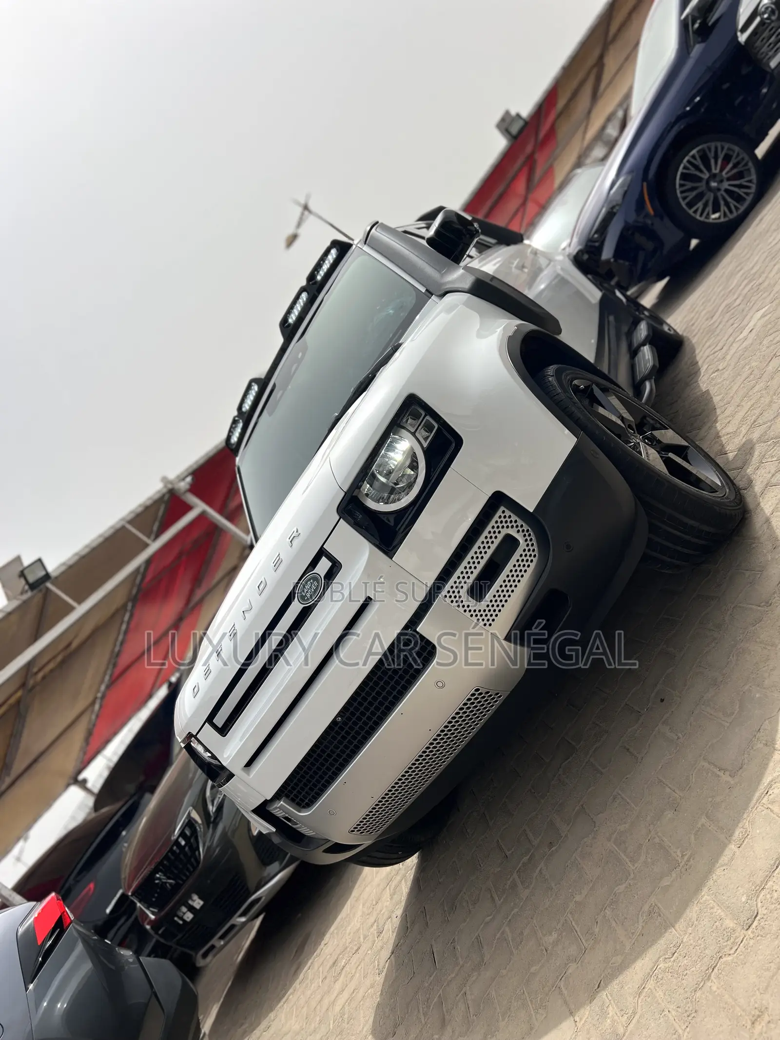 Land Rover Defender First Edition 2023 Blanc