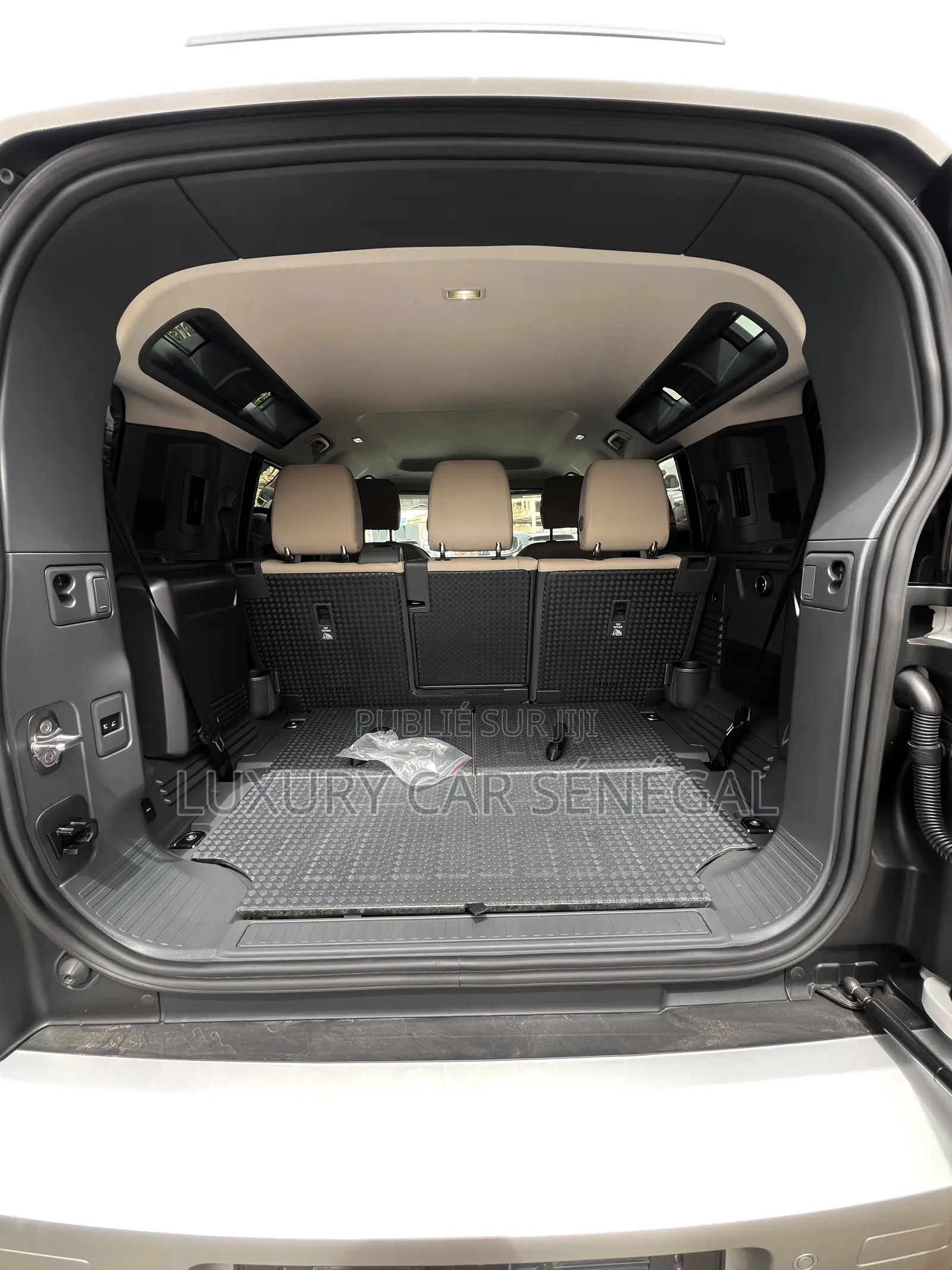 Land Rover Defender First Edition 2023 Blanc