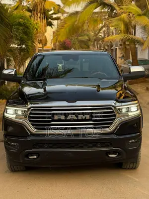 Photo - Dodge RAM 2021 Noir