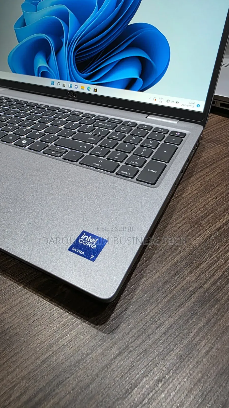 New Ordinateur Portable Dell Latitude 5550 16GB Intel Core I7 SSD 512GB