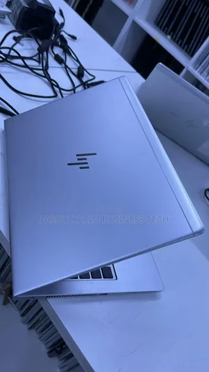 New Ordinateur Portable HP EliteBook 735 G5 16GB AMD Ryzen 3 SSD 256GB