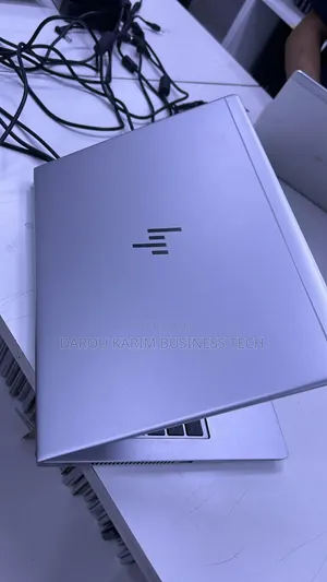 New Ordinateur Portable HP EliteBook 735 G5 16GB AMD Ryzen 3 SSD 256GB