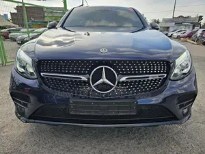 Photo - Mercedes-Benz GLC-Class 2018 Bleu