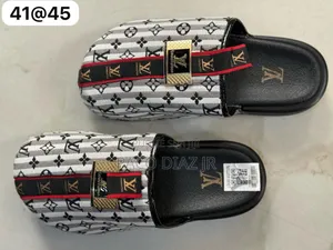 Pantoufles Louis Vuitton