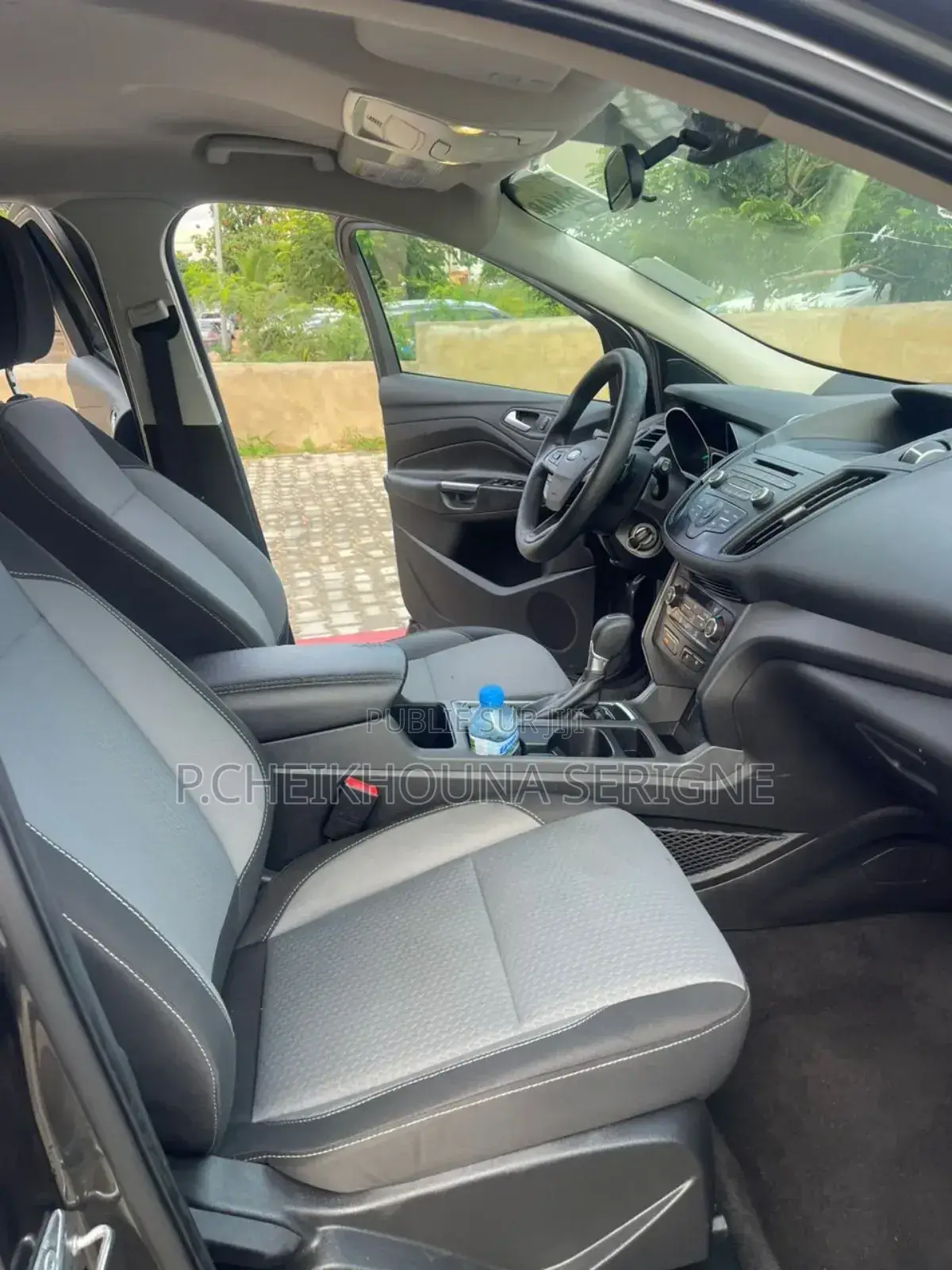 Ford Escape 2018 Gris