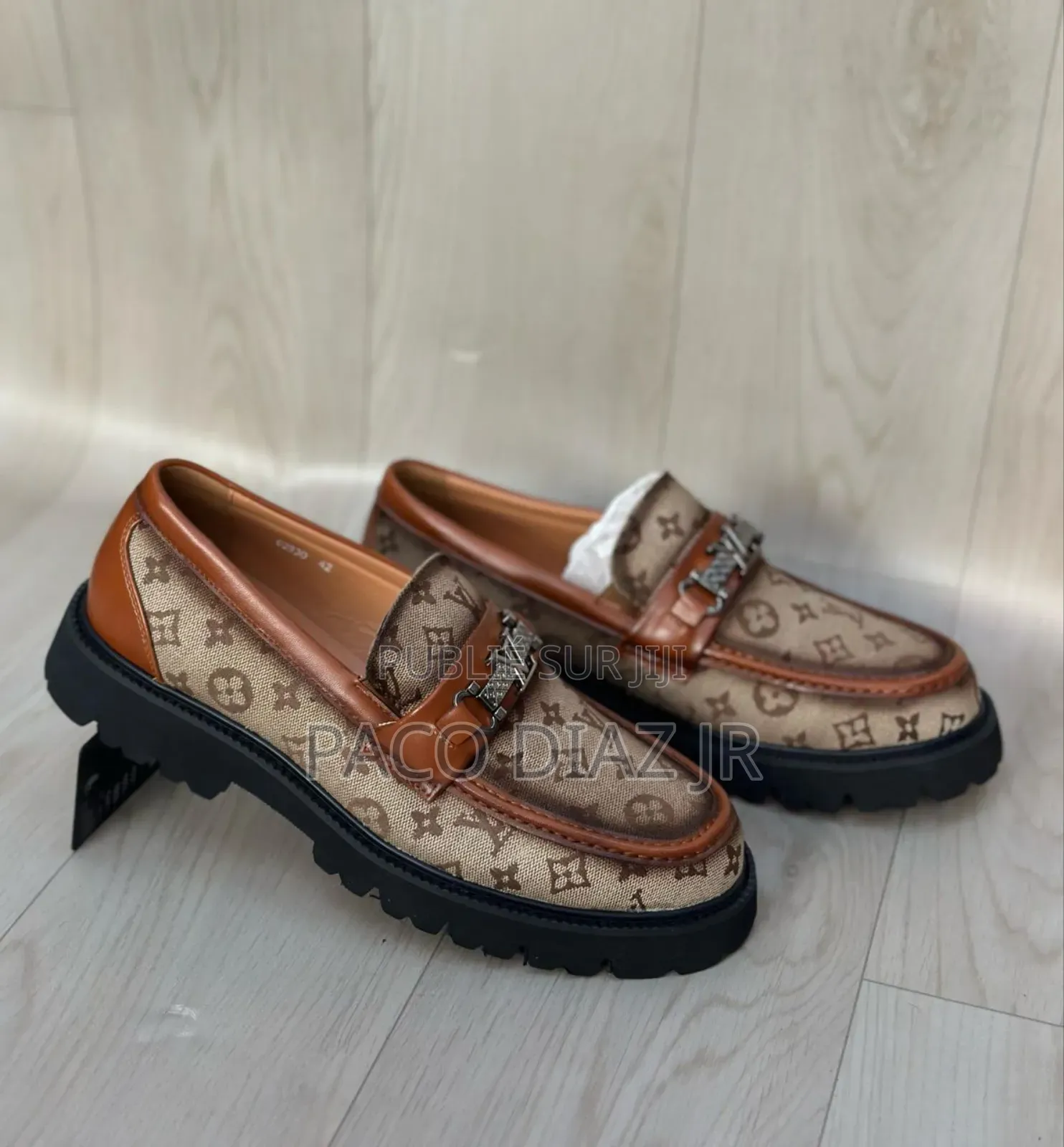 Chaussures De Ville Gros Talon