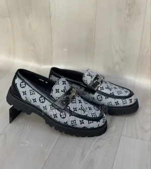 Chaussures De Ville Gros Talon