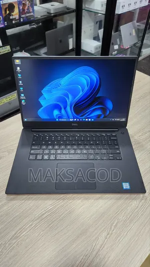 Ordinateur Portable Dell Precision 5540 32GB Intel Core I7 SSD 512GB