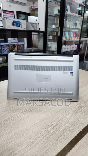 Ordinateur Portable Dell Precision 5540 32GB Intel Core I7 SSD 512GB