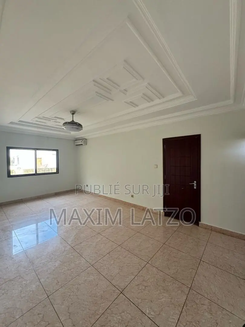 3chbre Appartement dans Mermoz Sacré-Cœur à Louer