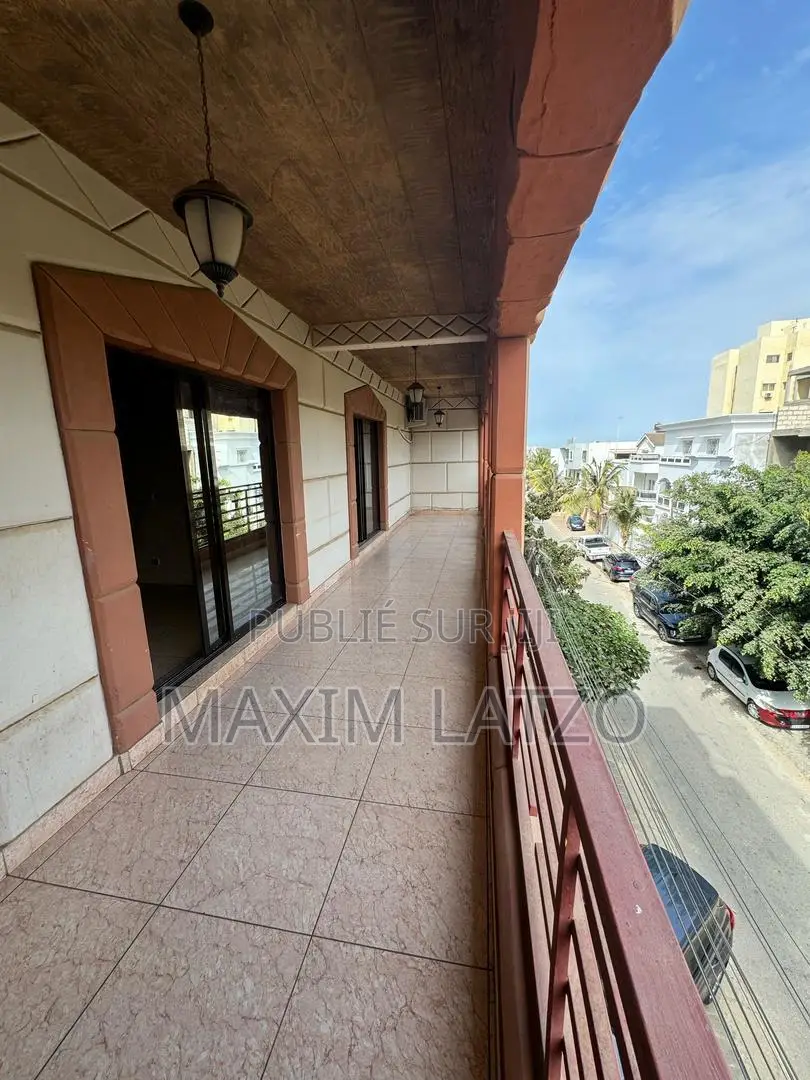3chbre Appartement dans Mermoz Sacré-Cœur à Louer