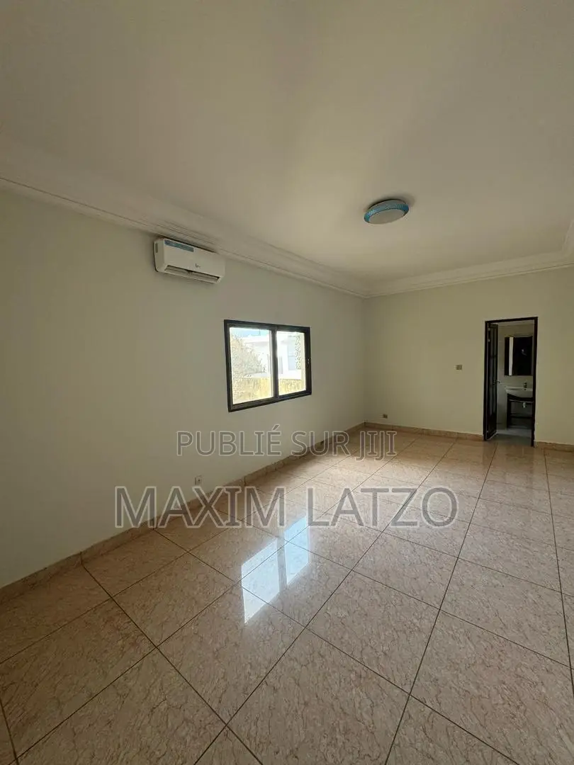 3chbre Appartement dans Mermoz Sacré-Cœur à Louer