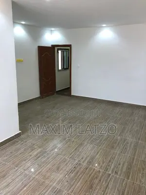 3chbre Appartement dans Ngor à Louer