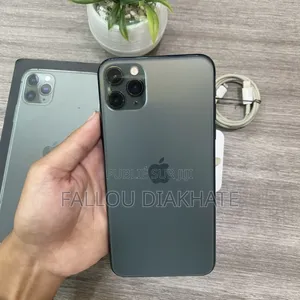 Photo - New Apple iPhone 11 Pro Max 256 GB