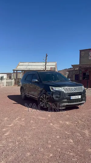 Photo - Ford Explorer Platinum 4dr 4x4 (3.5L 6cyl 6A) 2017 Noir