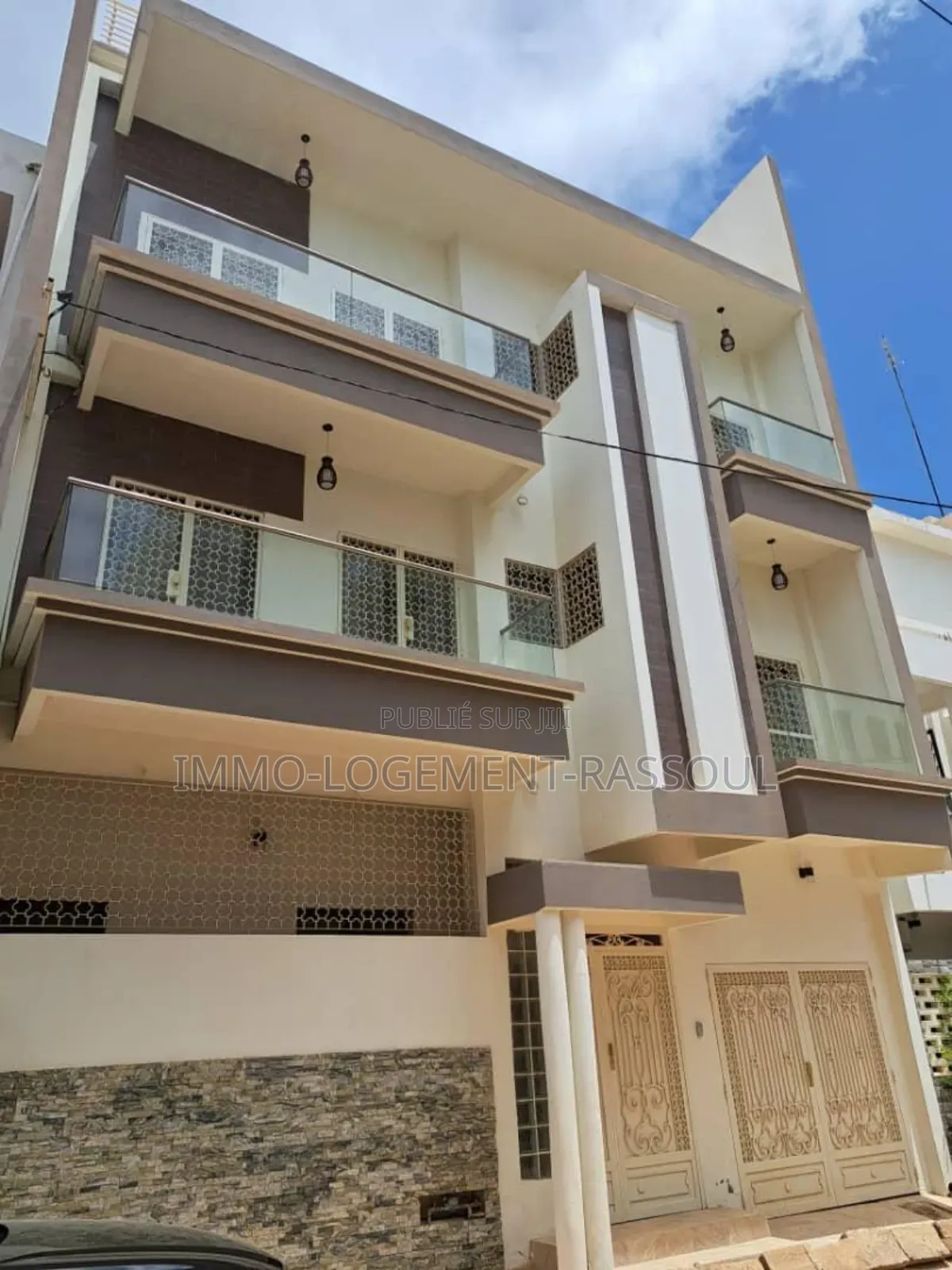 6chbre Villa dans , Almadies à Louer